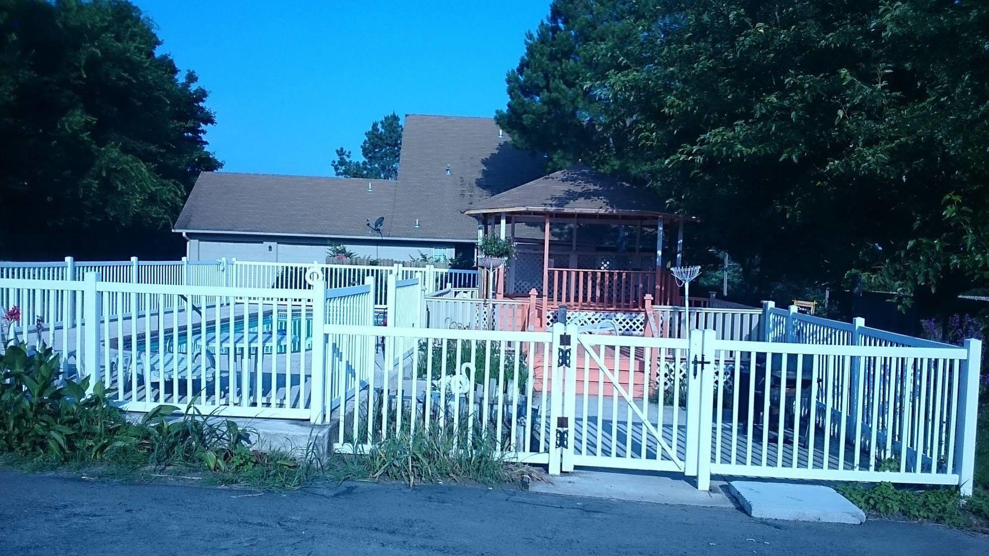 Oak Hill Inn And Suites Tahlequah Экстерьер фото