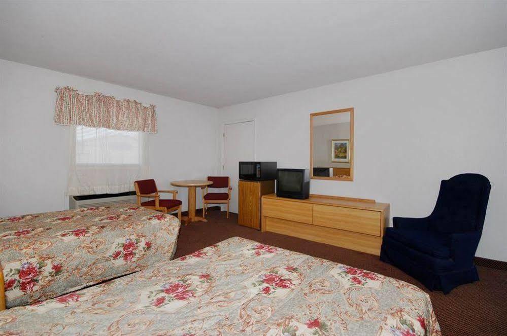 Oak Hill Inn And Suites Tahlequah Экстерьер фото